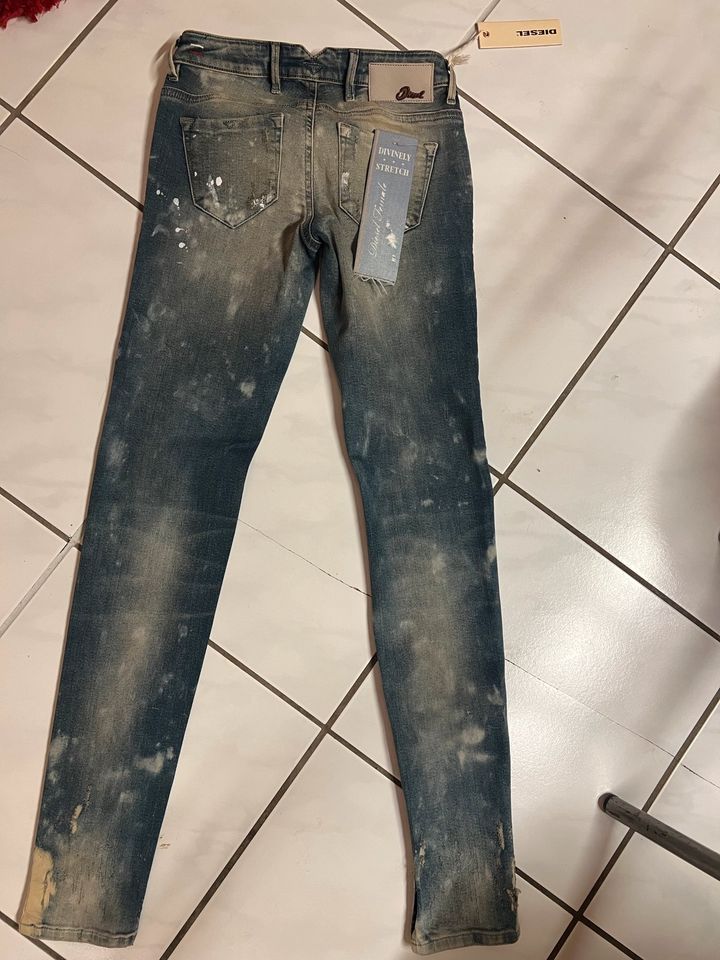 Neue Jeans Hose von Diesel Größe W 23 L 32 Special NP: 260€ in Auggen