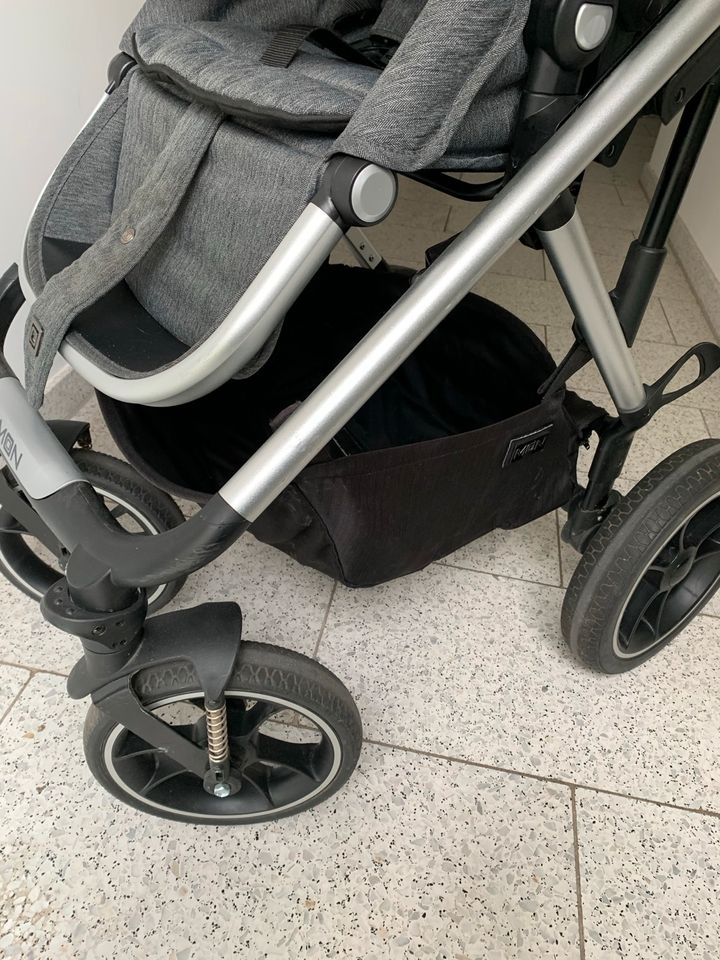 Kinderwagen Kombiwagen MOON Nuova sehr gut in Hamburg