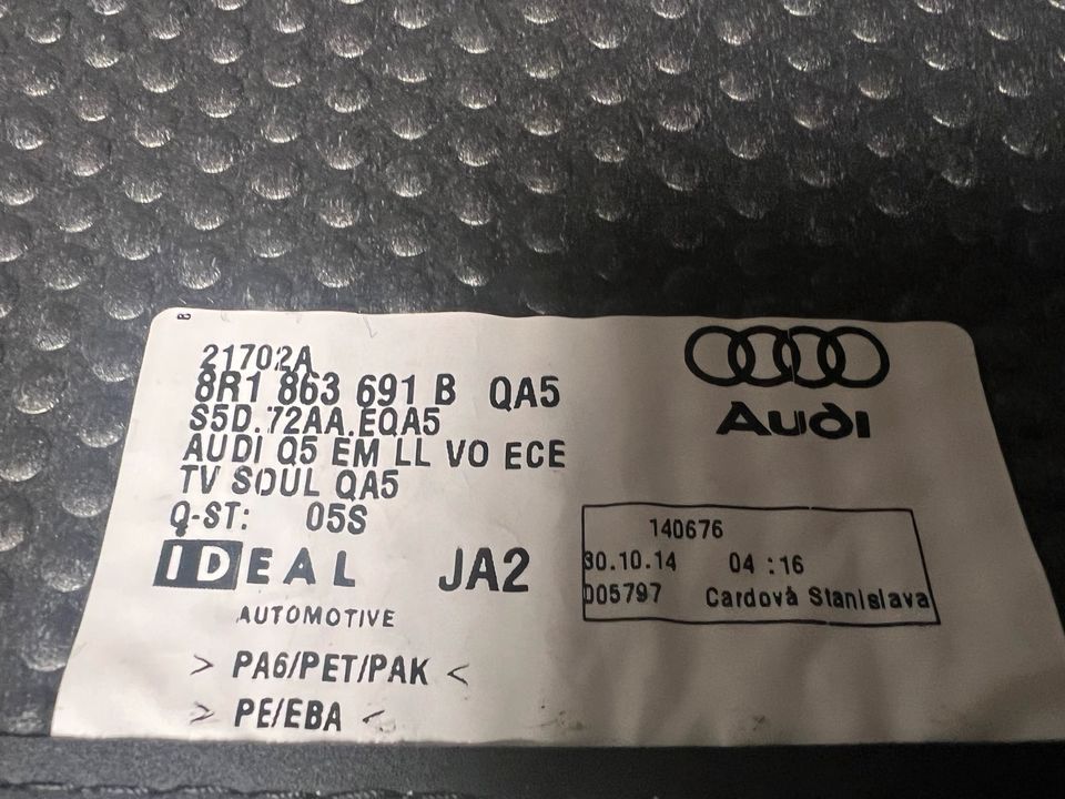 Audi Q5 8R Fußmatten 8R1863691B Original. in Bergneustadt