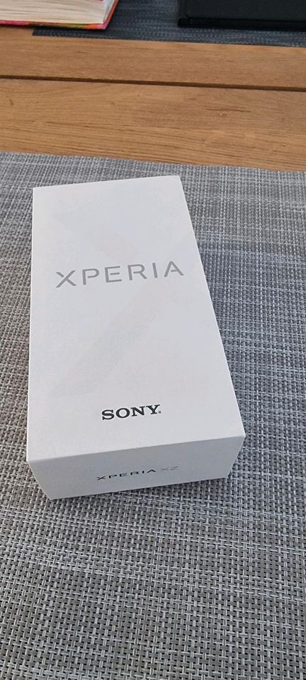 Sony Xperia XZ + Full Coverage in Großenhain