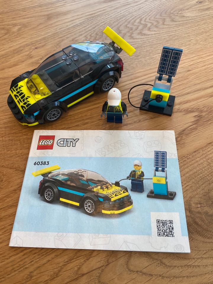LEGO City 60383 Elektro-Sportwagen Set, Spielzeug-Auto für Kinder