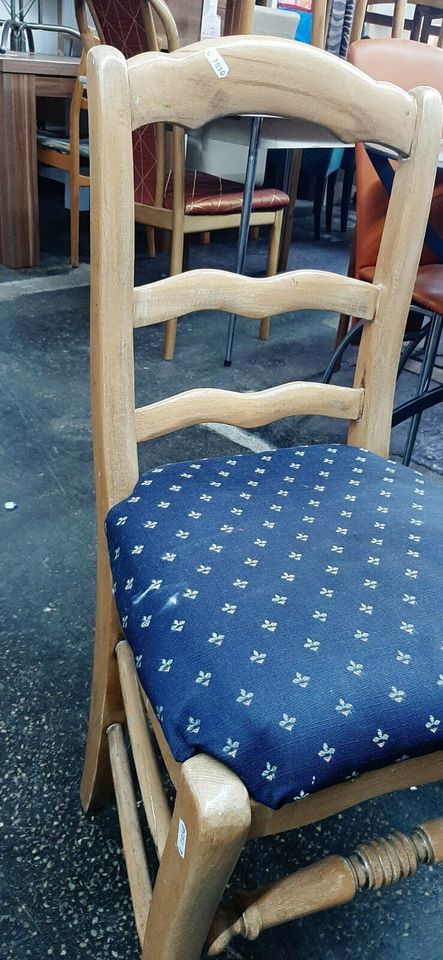 088621MSK Stuhl hochwertig gedrechselt in Augsburg