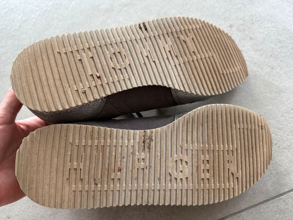 Tommy Hilfiger Sneaker Größe 41 in grau-silber in Wesel