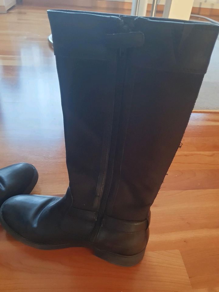 Geox Stiefel schwarz gr. 37 wie neu!!! in Illingen