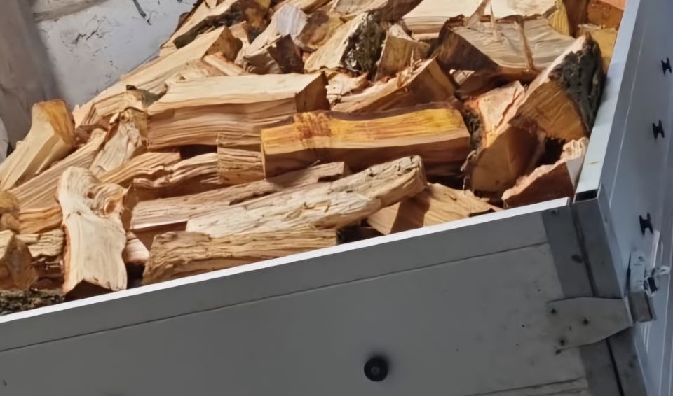 Brennholz in 33 er, Kirsche frisch oder gemischte Sorten in Itzehoe