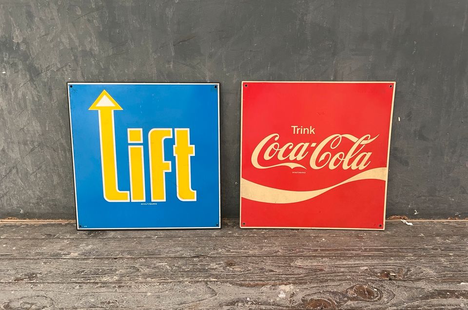 Original Coca Cola + Lift Schild 70er Jahre in Düsseldorf