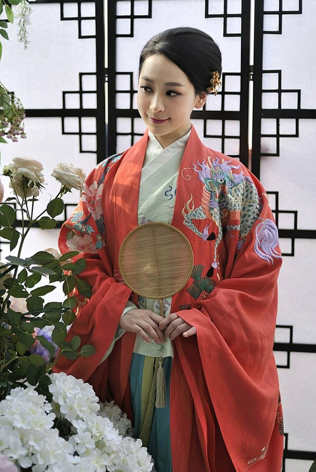 Roter Umhang traditionelles Kostüm China Hanfu Kimono Japan Mulan in Hessen  - Hochheim am Main | eBay Kleinanzeigen ist jetzt Kleinanzeigen