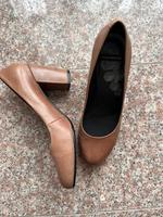 Vagabond Leder Pumps 39 braun Blockabsatz Heels Herbst Hessen - Eschborn Vorschau