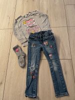 Baby GAP Jeans Shirt Socken Paket gr 110 Baden-Württemberg - Ummendorf Vorschau