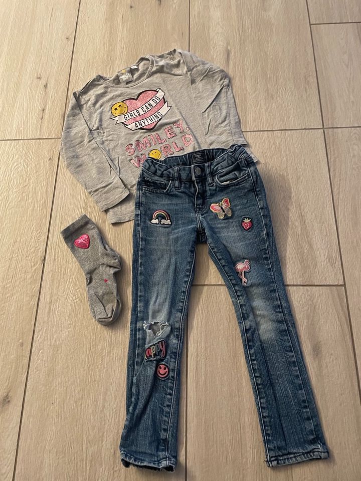 Baby GAP Jeans Shirt Socken Paket gr 110 in Ummendorf