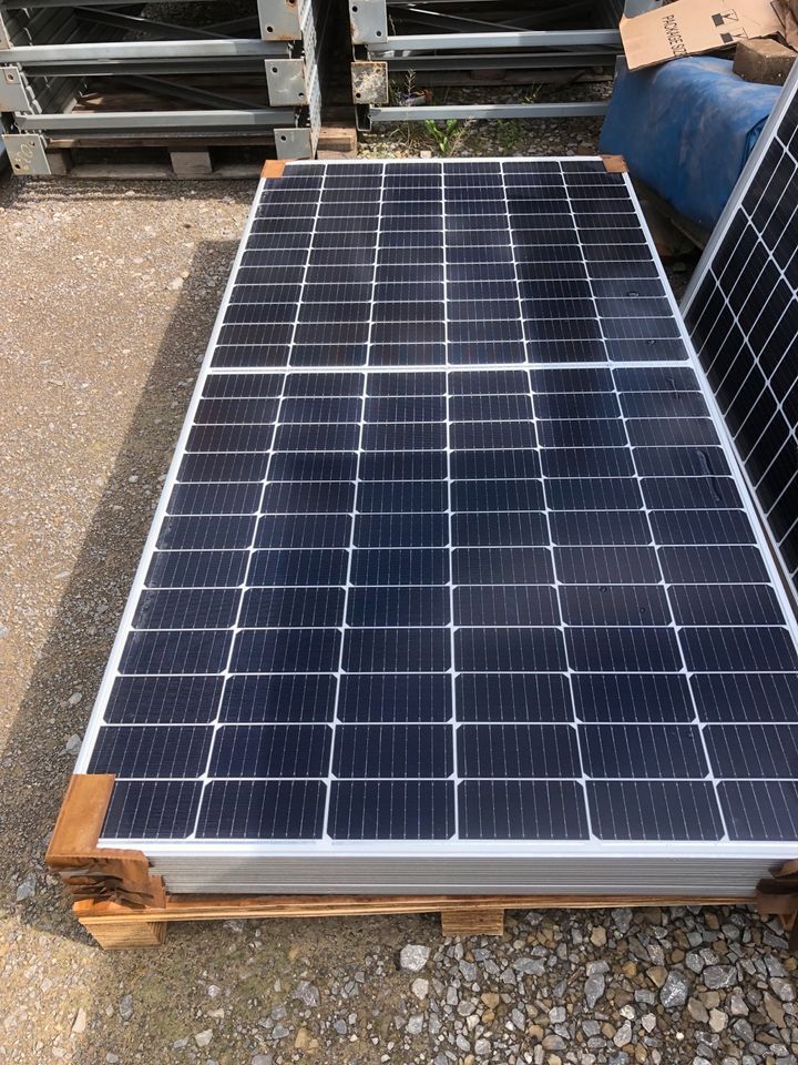 PV Module 470 Watt neu in Aichhalden