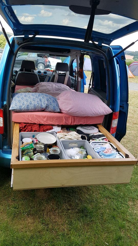 Camping / Campingbox für Caddy Ausziehsystem Tisch/Bett/... in Freiburg im Breisgau