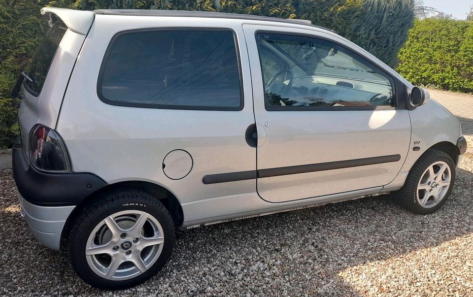 Twingo 1,2 16V 80PS ! Vollleder Faltdach Unikat !!! in Berlin