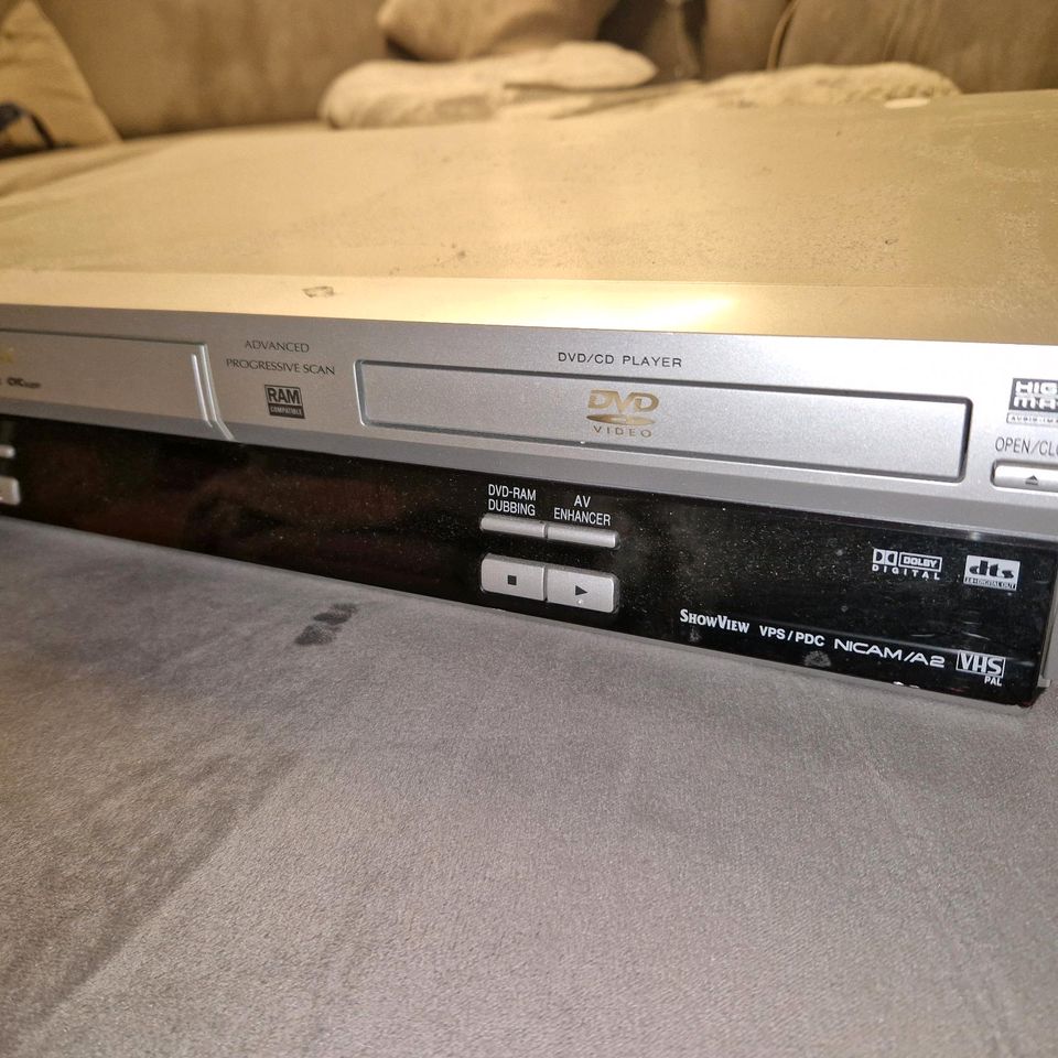 Panasonic viedeo recorder mit DVD player in Dresden