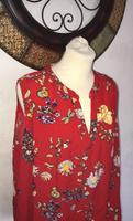 100% Viskose Bluse knallrot Schmetterling/Libelle Versand 2,55€ Köln - Porz Vorschau