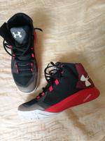 Under armour Sneaker Sport Leder Schuhe, unisex, 40, rot schwarz Kiel - Hassee-Vieburg Vorschau