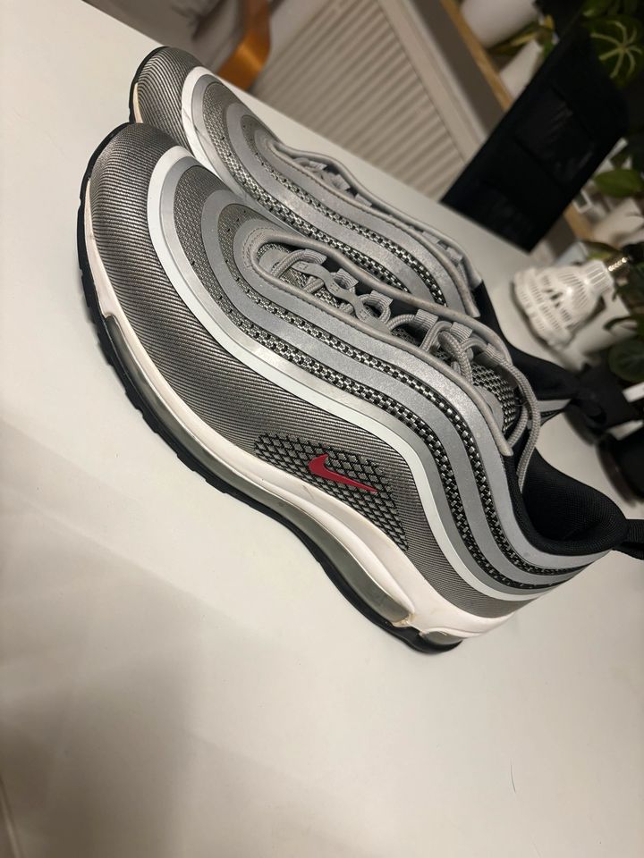 Nike Air Max 97 Ultra 17 „silver bullet“ in Langenhagen