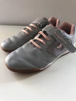 Gr. 39 Kangaroos Klett Sneaker Turnschuhe grau rosé Berlin - Wilmersdorf Vorschau