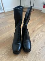 Marco Tozzi Plateau-Stiefel, schwarz, Gr. 39 München - Bogenhausen Vorschau