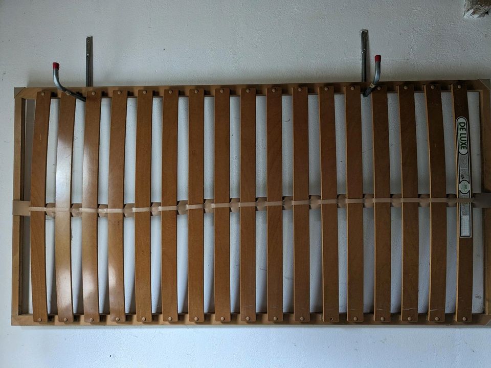 Lattenrost 100x200 aus Holz zu verschenken in Pfaffenhofen a.d. Ilm