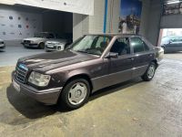 Mercedes-Benz W124 E 220 Automatik Klima Schiebedach Nordrhein-Westfalen - Wegberg Vorschau