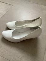 Lederpumps weiß/ Brautschuhe Gr 38 Bayern - Erlangen Vorschau
