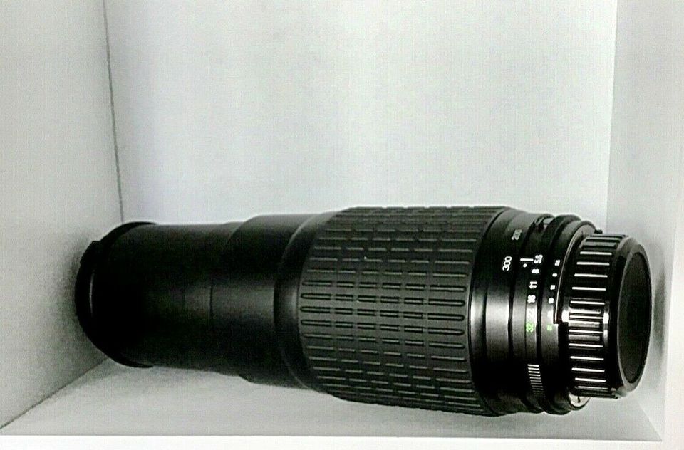 Objektiv Soligor AF Zoom 100—300 mm in Castrop-Rauxel