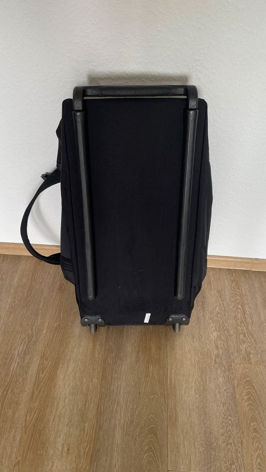 Schöne Reisetasche in Schwarz abzuholen in Köln in Köln