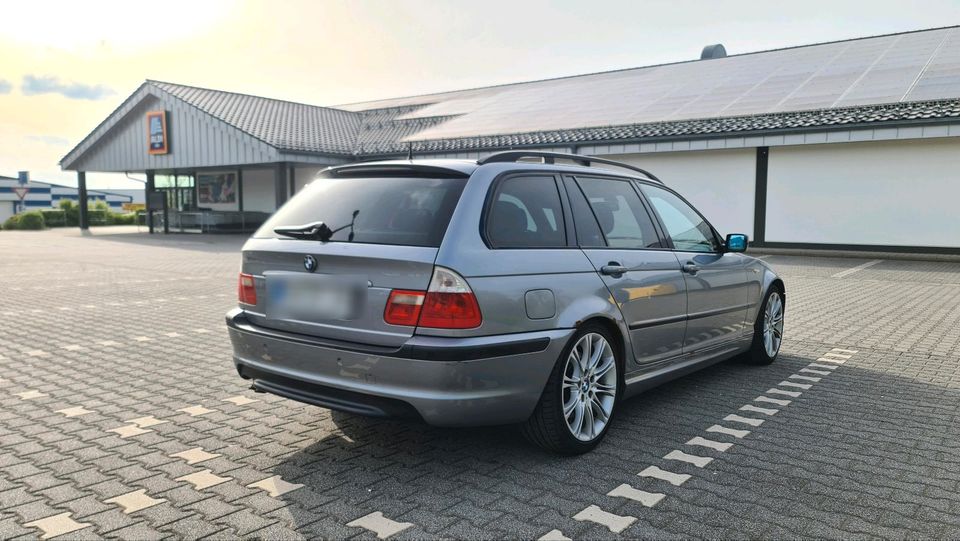 BMW E46 330d Touring M-Paket 18" Schalter in Niedernhausen