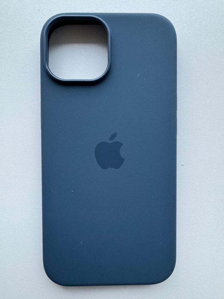 Apple Silikon-Case für iPhone15 in Storm Blue, Fabrikneu! in Berlin