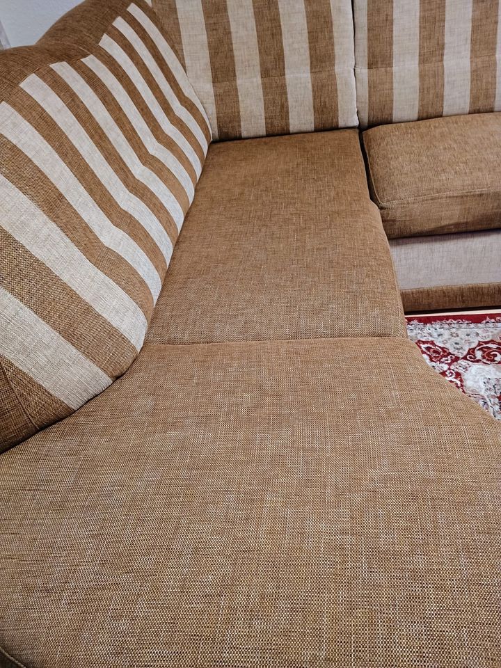 Couch mit Schlaf Funktion in Mehlingen
