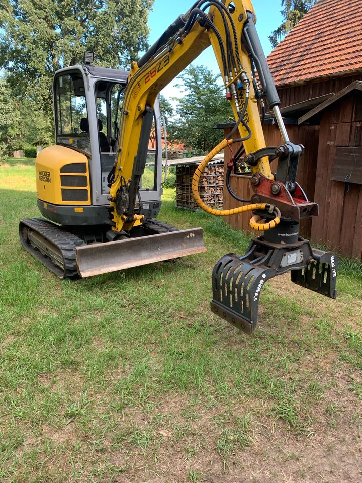 Minibagger Bagger Radlader Baumaschinen Mieten Vermieten in Bersteland