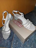 Silber Glitzer Schuhe Sandalen, Brautschuhe, in Größe 39 (Neu) Sachsen - Aue Vorschau