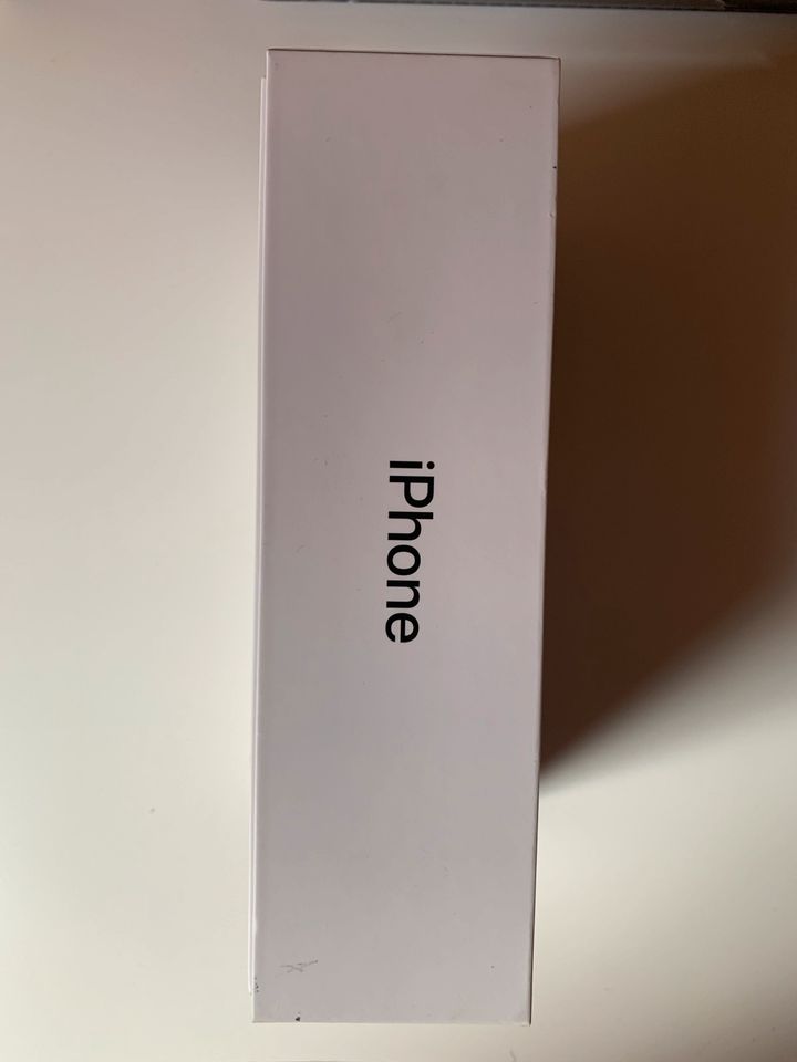 iPhone XR schwarz 128GB in Waldkirch