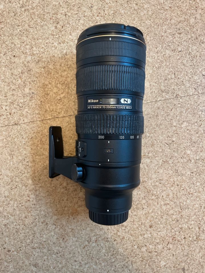 Nikon 70-200 2.8 Vr II Objektiv in Weinstadt
