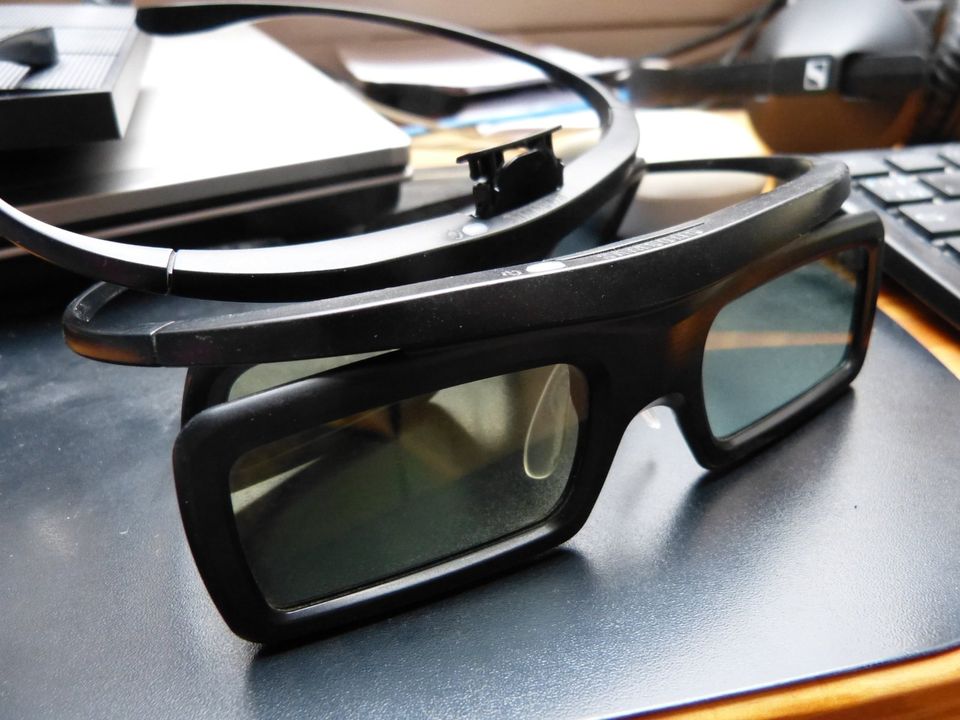 2x samsung 3d brille SSG-3050GB in Leisel