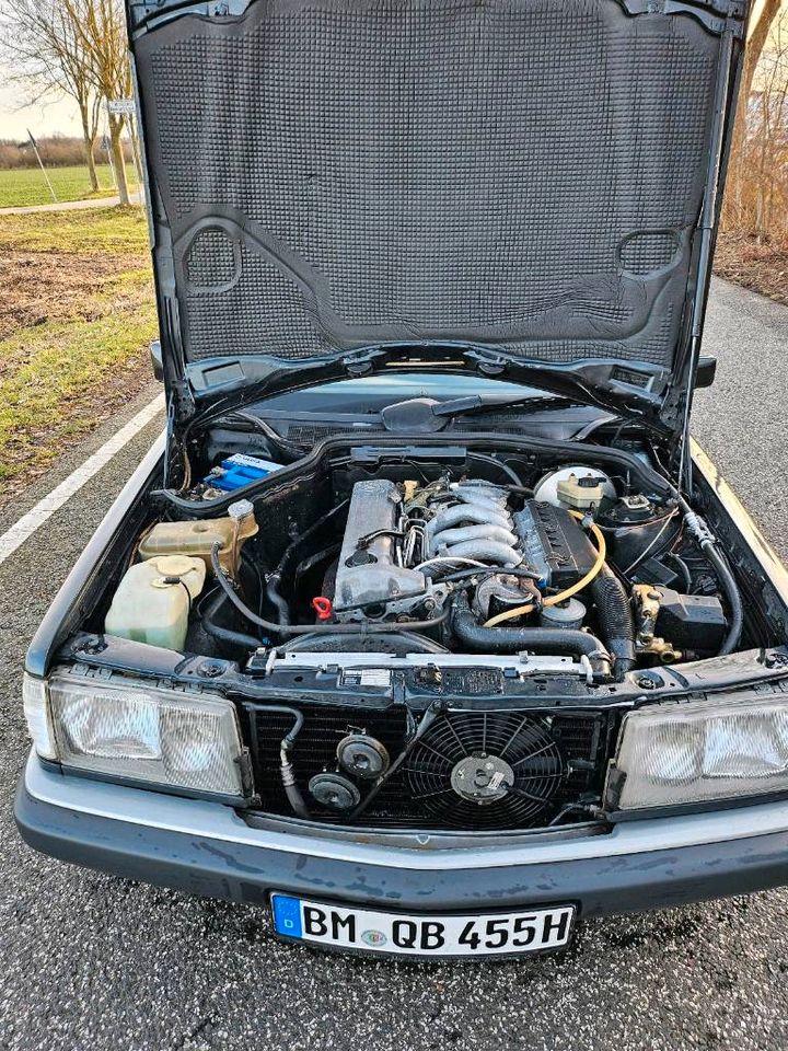 W201 190 2.5 D Blauschwarz Oldtimer H 2,5 in Kerpen