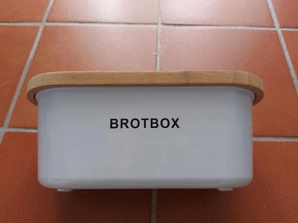 Brotbox Brotkasten mit Bambusdeckel weiß neu in Forstinning