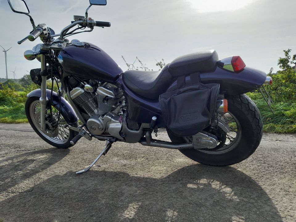 Honda VT 600 Lieferung ist möglich in Nieheim