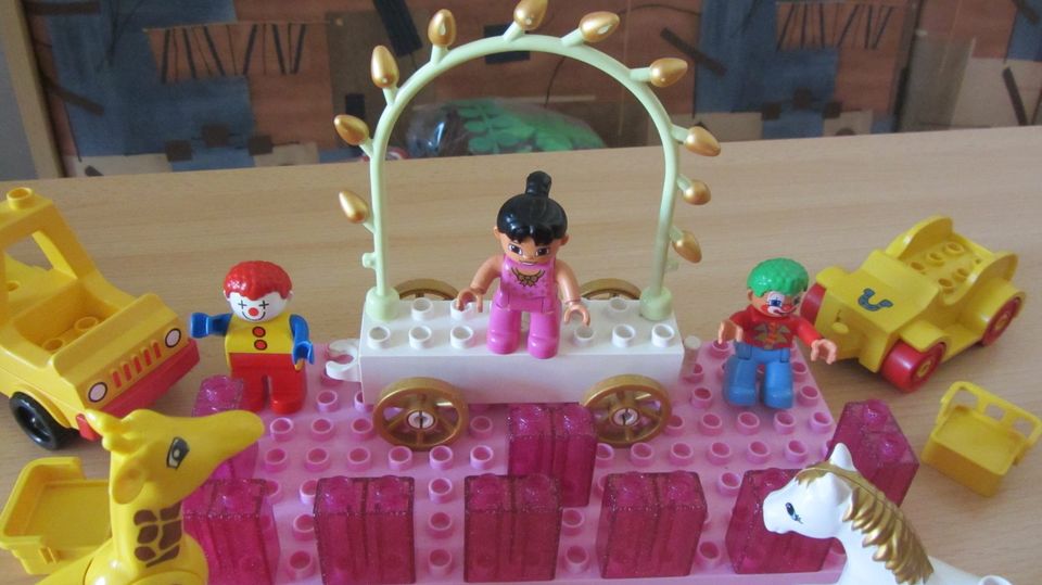 Lego Duplo Zirkus, Manege frei, gr.Bauplatte,Glasbausteine....... in Braunsbedra