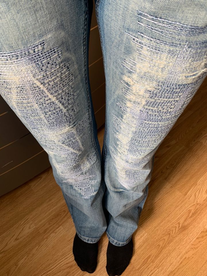 Blaue Jeans, exklusiv Jeans, Inch Größe 28/29 in Delingsdorf