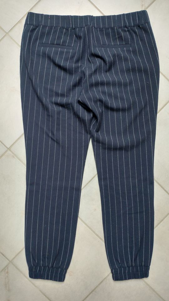 S. Oliver Pluderhose Stoffhose marineblau Nadelstreifen weiß Gr L in Heidelberg