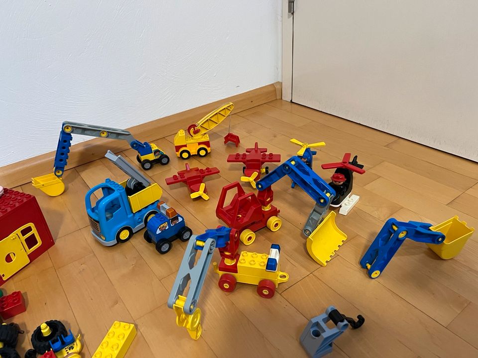 Riesige Lego Duplo Sammlung (viele Fahrzeuge, Kräne, Zootiere) in Saulheim