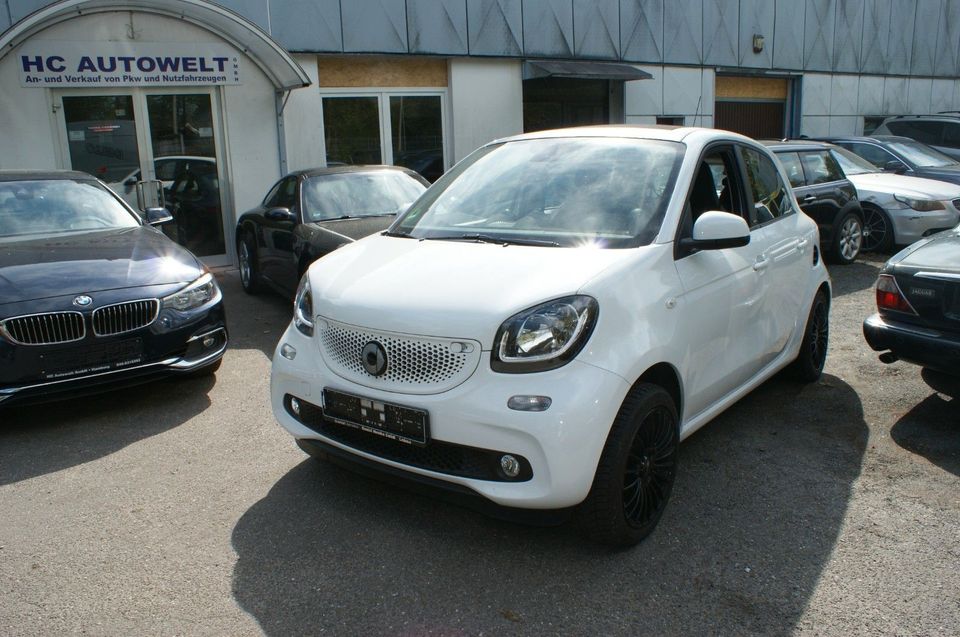 Smart ForFour 0.9 66kW passion 2 Mal Vorhanden in Hamburg