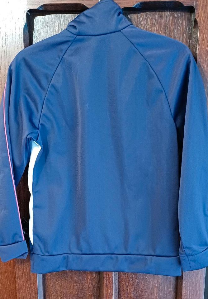 Decathlon Domyos Sweatjacke Mädchen Gr. 110/113 in Ostelsheim