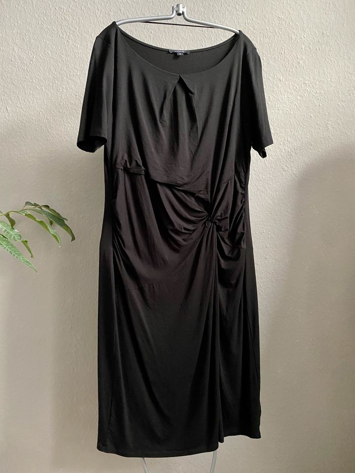 Comma schwarzes Kleid Gr. L neuwertig in Duisburg