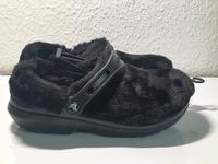 Crocs klassischer Pelz-Sure-Clog in Schwarz Gr US.7 EU37-38 NEU W Bochum - Bochum-Mitte Vorschau