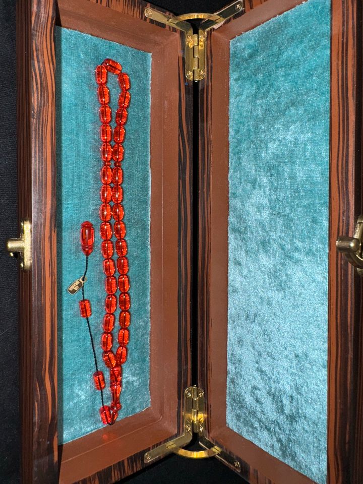 Ateş Kehribar İsa Balkaya Rosary in Dautphetal