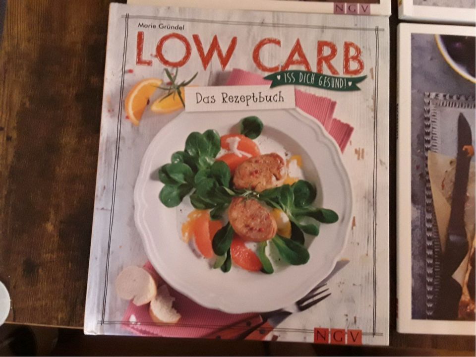 Low Carb Koch-/Backbücher, neu und neuwertig in Altdorf