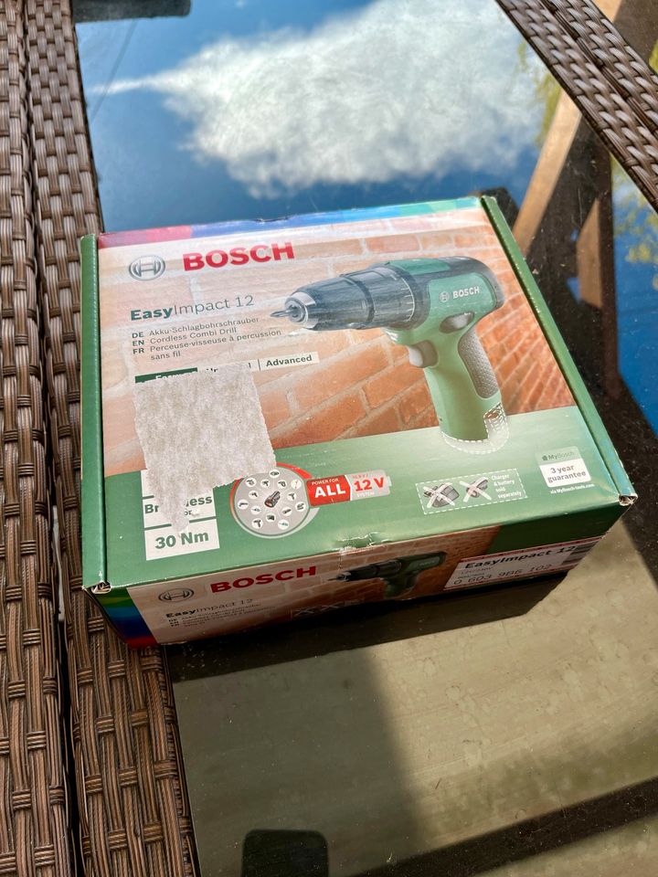 Bosch EasyImpact 12 Akkuschrauber in Schwalbach